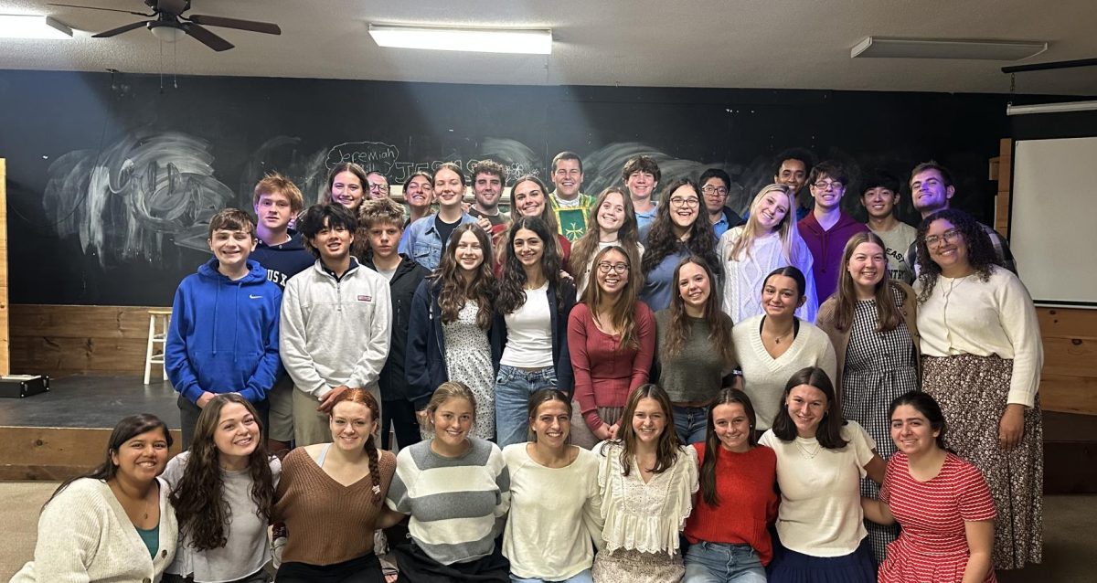 Students attended the Domini Sumus Retreat October 7-9 in North Carolina, where they enojyed time together with prayer, worship, relaxation and lots of fun. Photo courtesy of Ms. Contreras